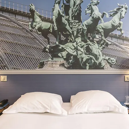 Saint Christophe Szálloda 3*