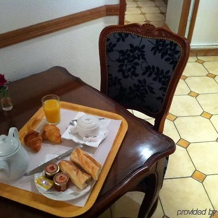 Saint Christophe Hotel 3*