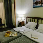 圣克里斯托福酒店 巴黎