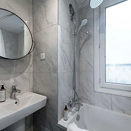 Saint Christophe Hotel 3*