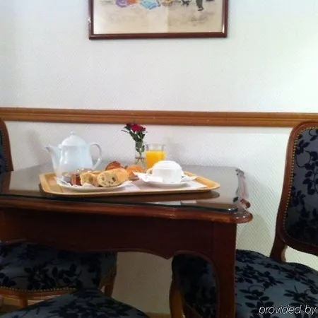 Saint Christophe 3* Paris