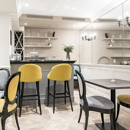 Saint Christophe 3* Paris