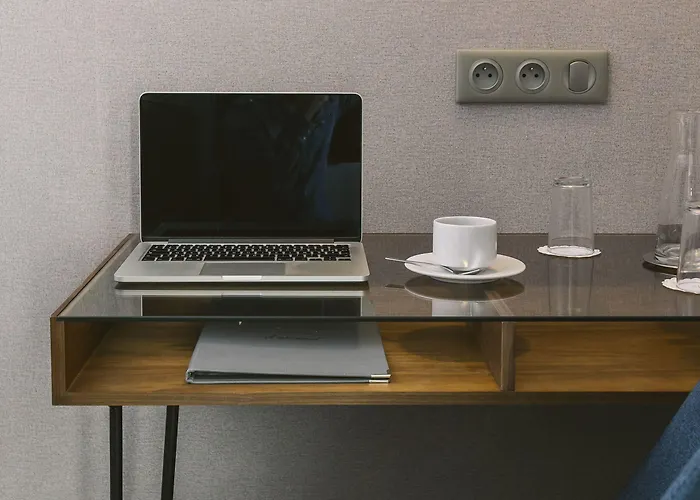 מלון Saint Christophe 3*