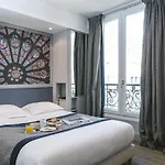 Saint Christophe فندق باريس