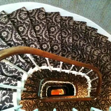 Hotel Saint Christophe 3*